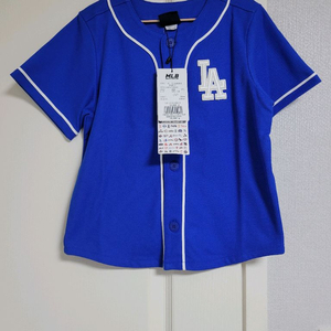 mlb키즈 베이스볼 셔츠팝니다. 사이즈 120 새상품