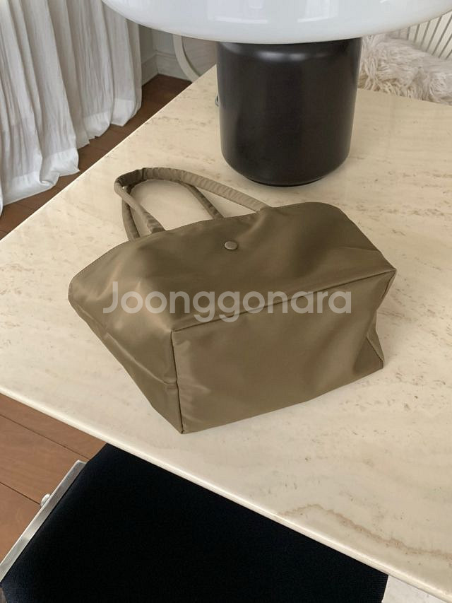 프라다원단 봉긋가방 소프트숄더 토트백 쇼퍼백--0