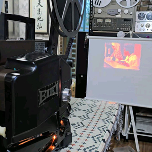 상태퍼펙트한 EIKI(에이키) SL-2 16mm 영사기