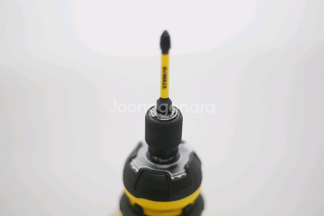 디월트 충전드라이버 DWHT66719--6