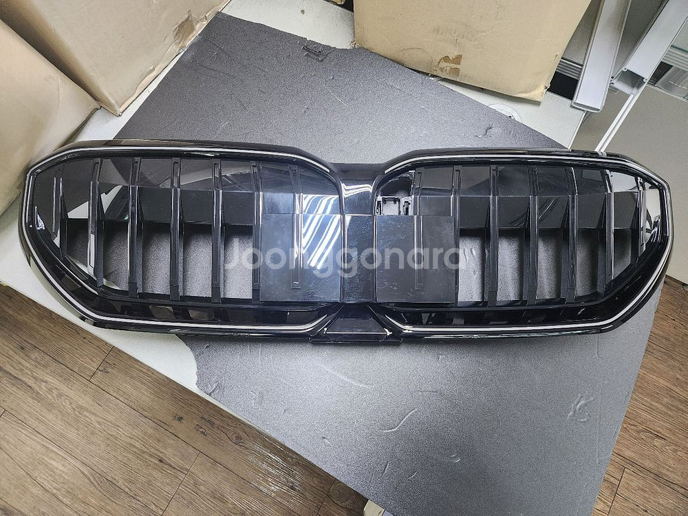 BMW G60 5시리즈 블랙그릴 레이더 센서--0