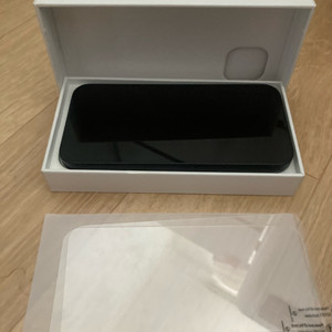 필름,박스포함)어이폰 14 미드나이트 128gb 팝니다
