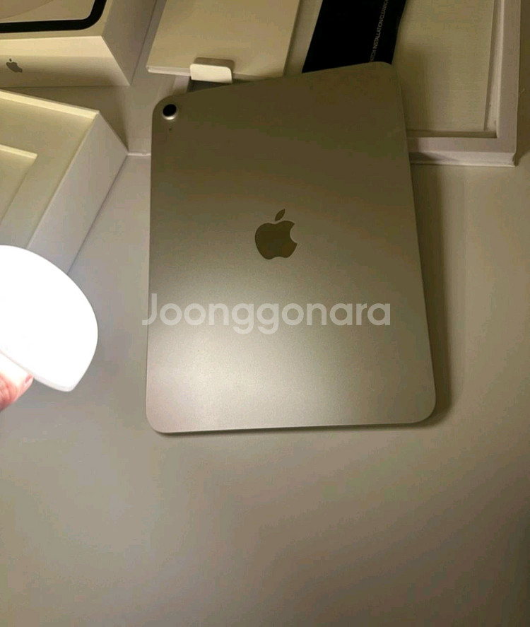 아이패드 A16 실버 wifi 128GB 개봉만한 새상--1