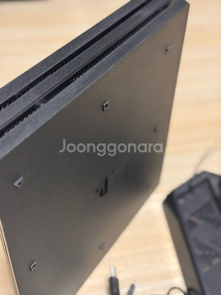 플스4 PRO 1TB CUH-7117b(조이스틱2개,--2