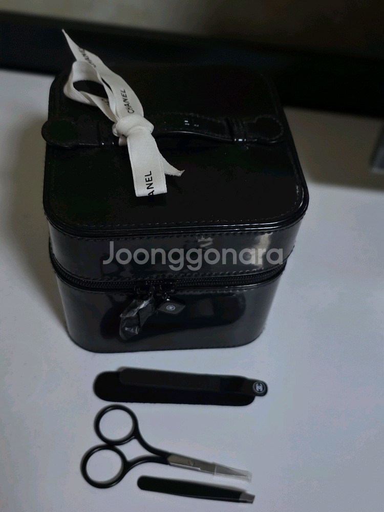 샤넬 메이크업 박스 연말 뷰티 선물--7