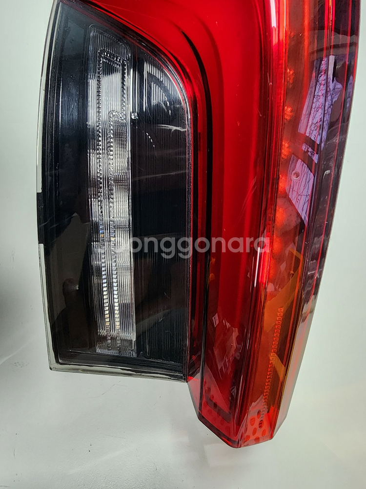 BMW 320D 테일램프 우 63215A3BC66--5