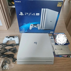 PS4 PRO 7218B