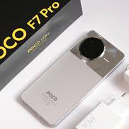 Poco f7 pro 12gb 256gb s급팝니다.