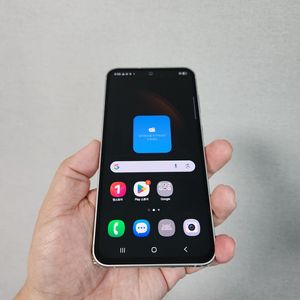 갤럭시 S23FE 화이트 256기가 A급 팔아요~