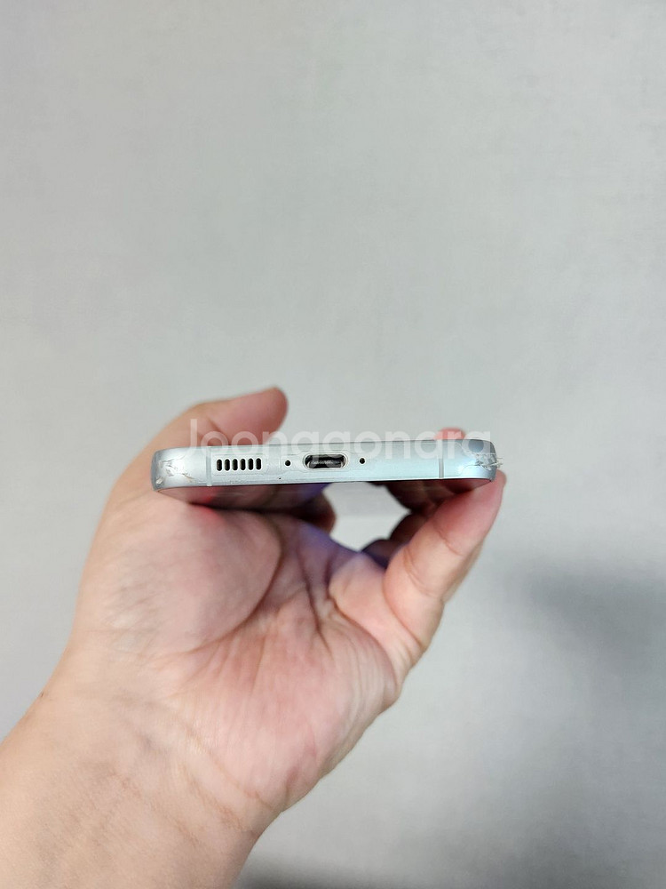 갤럭시 S23FE 화이트 256기가 A급 팔아요~--4