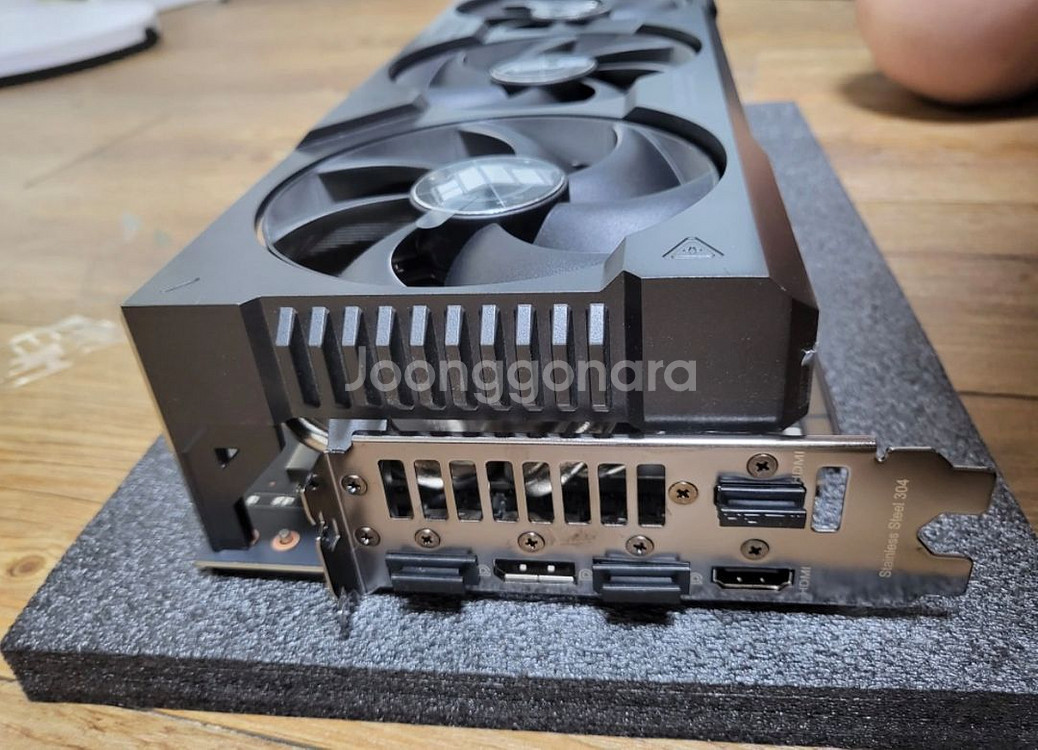 아수스 rtx4080 그래픽카드--4
