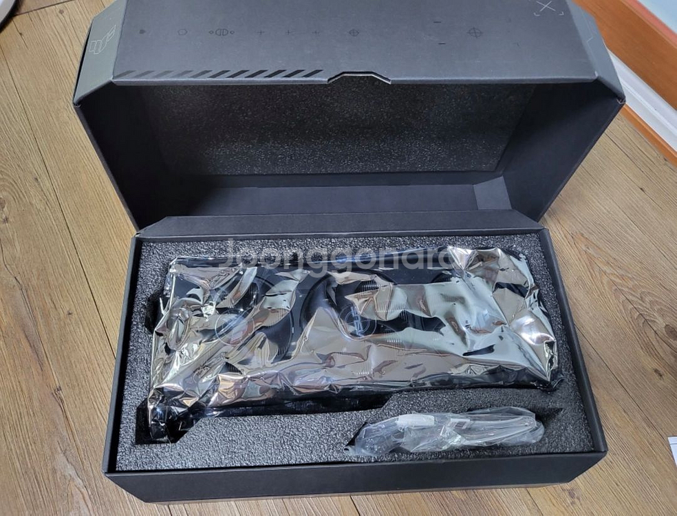 아수스 rtx4080 그래픽카드--1