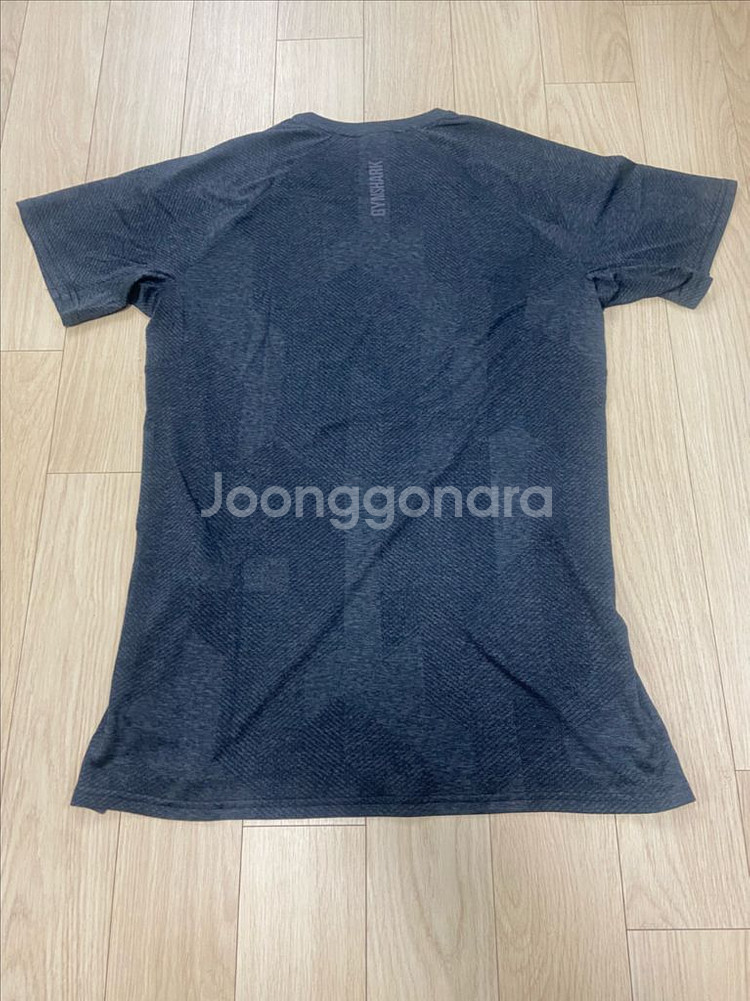 Gymshark 에이펙스 슬림핏 티셔츠--2