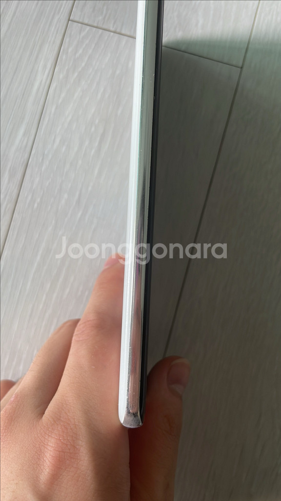 삼성 갤럭시 퀀텀2 lcd세로줄--1