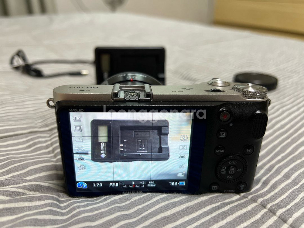 삼성 카메라 nx210 바디 팔아요--3