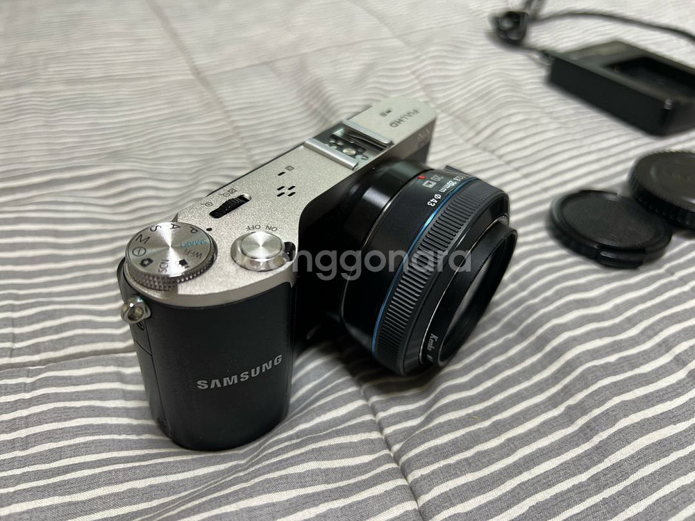 삼성 카메라 nx210 바디 팔아요--1