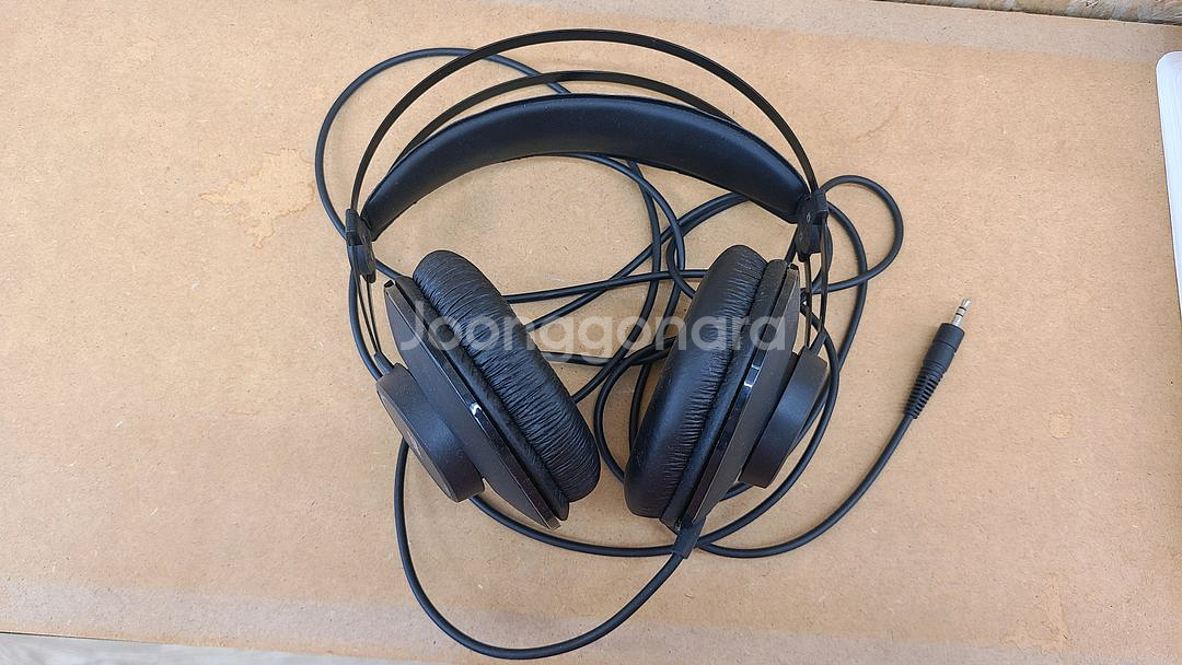 AKG K52 헤드폰 팝니다--0