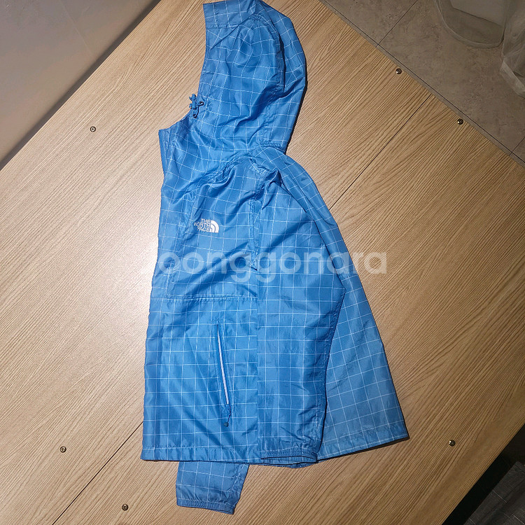 노스페이스 경량 바람막이 S size--2