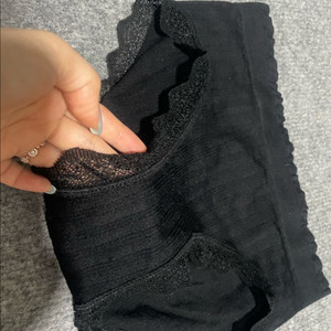 팬티. 속옷 레이스 블랙