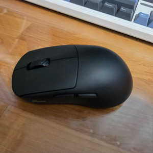 싸이록스 v8 (scyrox v8)