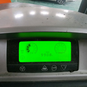 두산 2.5톤 입승식 전동지게차
