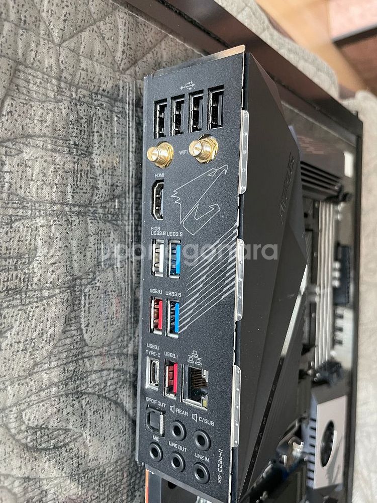 x570 aorus pro wifi 메인보드--1