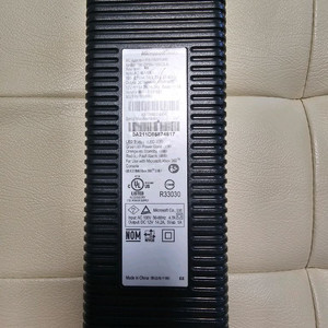 Xbox 360 전원 어댑터