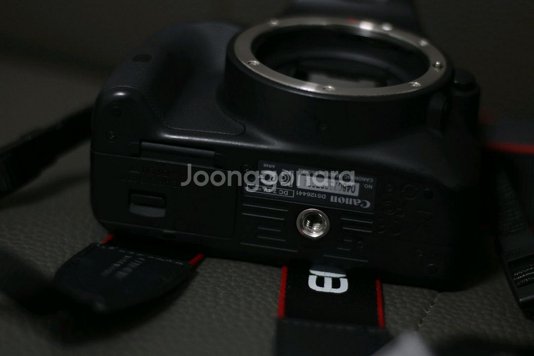캐논 100D 번들렌즈 포함 풀구성 6,200컷--4