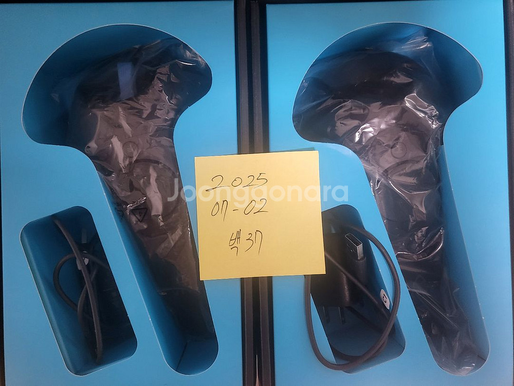 HTC VIVE PRO 바이브 프로 컨트롤러+전용충전--1