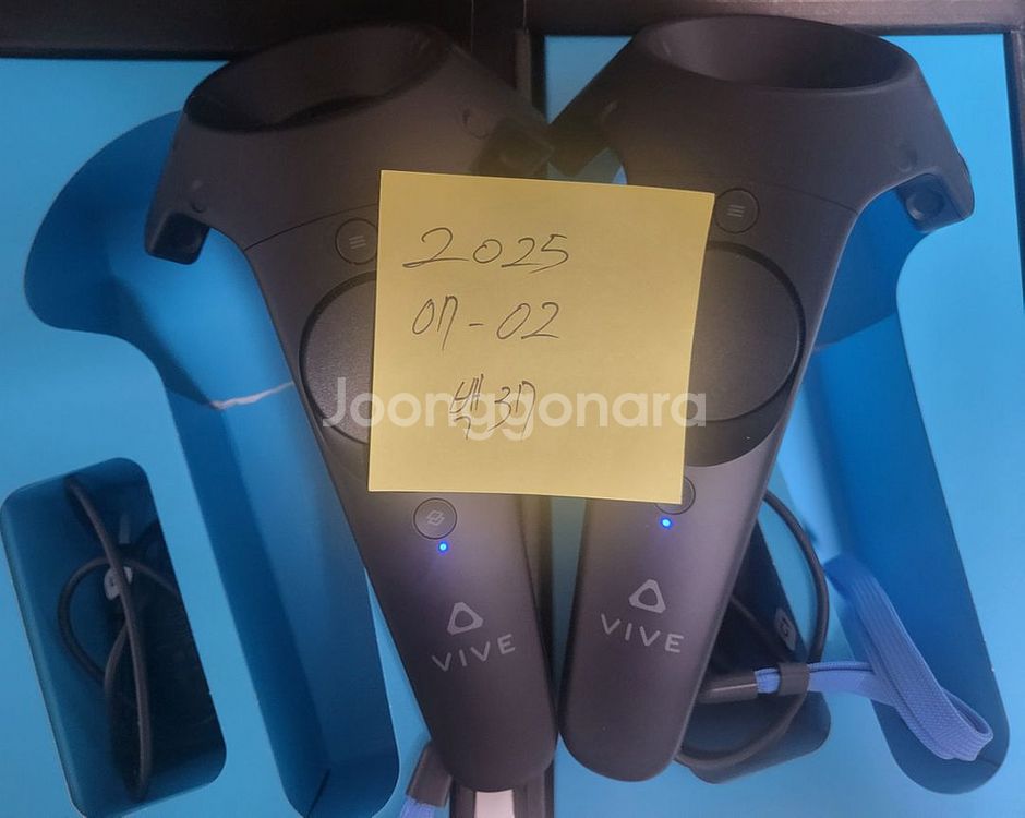 HTC VIVE PRO 바이브 프로 컨트롤러+전용충전--2