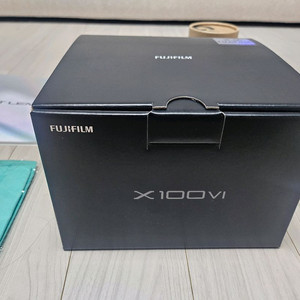 후지필름 x100vi 미개봉 신품 충전기 메모리 등