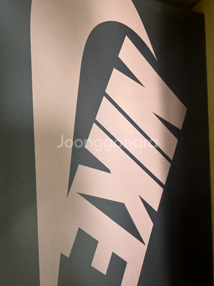 조던1 로우 모카 새상품 285--1
