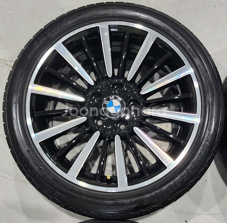 BMW 420D 4시리즈 18인치 휠타이어--1