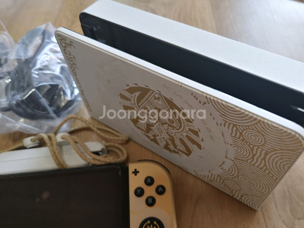 닌텐도 스위치 OLED 젤다에디션 상태좋아요--6