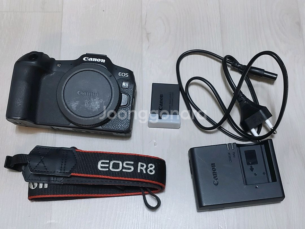캐논 EOS R8 바디 풀박스--1
