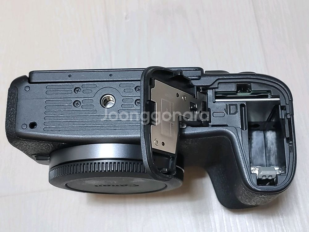 캐논 EOS R8 바디 풀박스--5