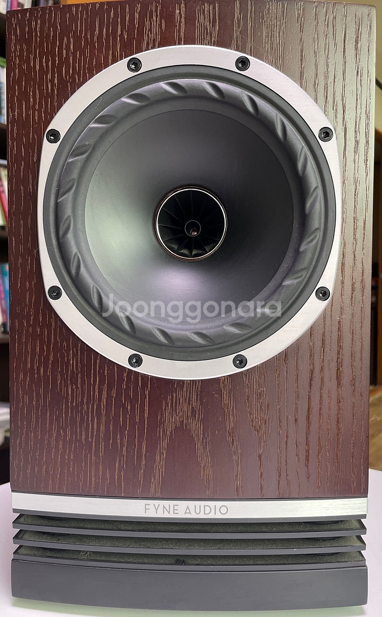 FYNE AUDIO F500 북쉘프스피커--1