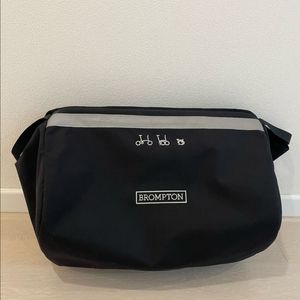 브롬톤 정품 바스켓뱃 판매합니다
