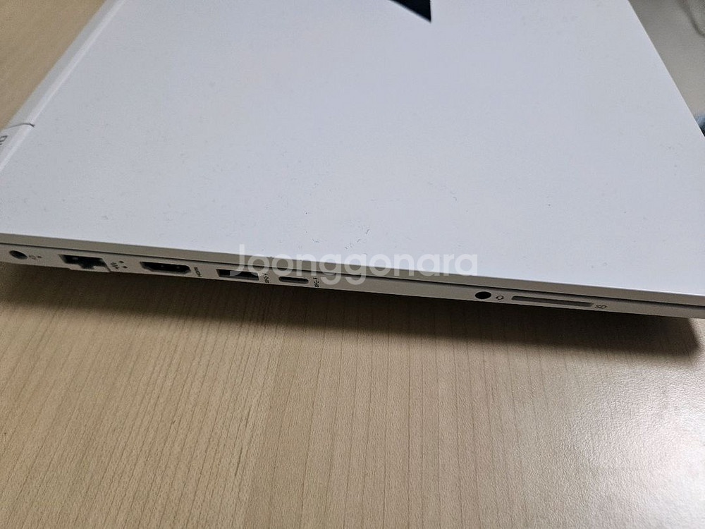 HP VICTUS Ceramic White 16--4