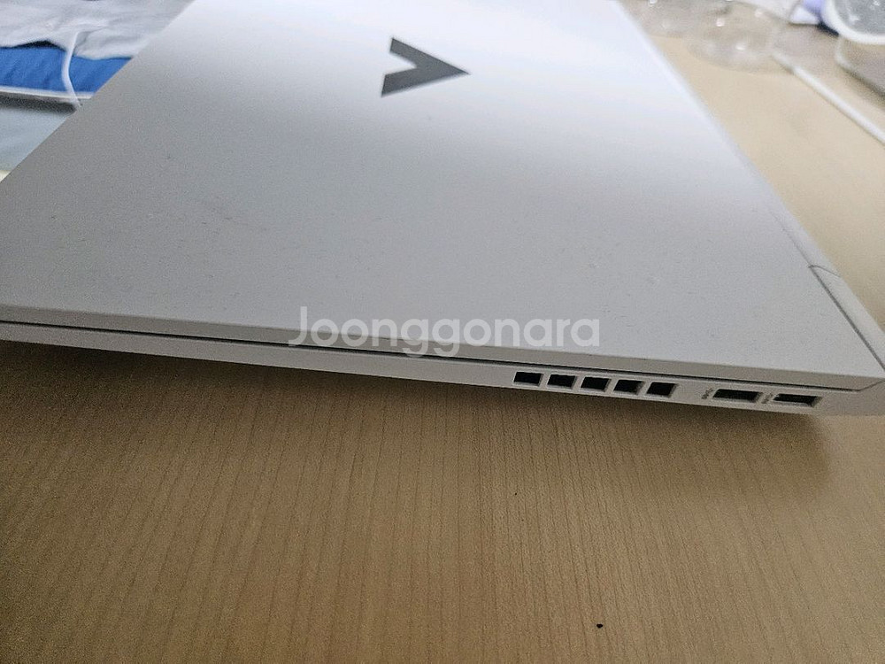 HP VICTUS Ceramic White 16--3