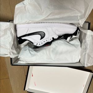 나이키 에어 조던 1 로우(280) 새상품 판매합니다