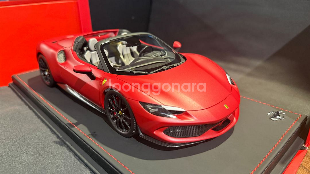 1:18 페라리 296 gts--0