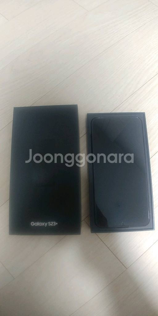 갤럭시 S23 플러스 256G 팬텀블랙 팝니다.--1