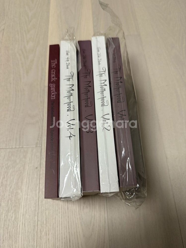 사키 마더후드(The Motherhood) 1-4,외전--1
