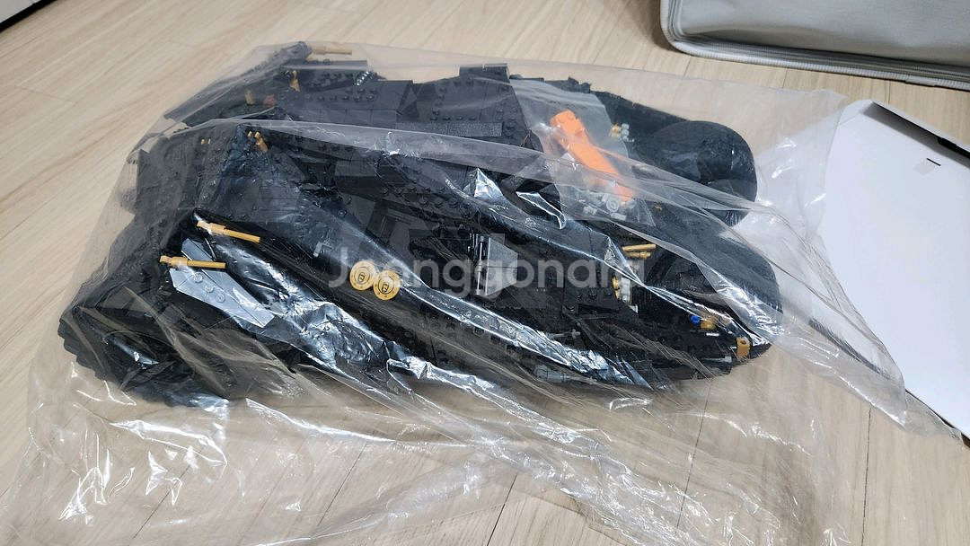 레고 76240 배트맨 텀블러 조립품 판매--5
