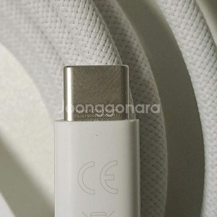 애플 c to c 240w 2미터 충전기 케이블--2