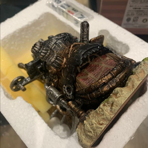 지브리 하울의 움직이는 성 만년 달력 팝니다. 민트급