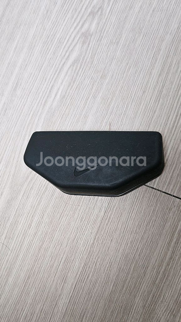 나이키 선글라스--1