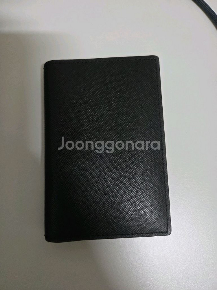 무신사 사피아노 레더 버티컬 폴드 카드 지갑--0