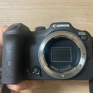 캐논 EOS R7